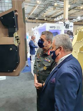 The Chief of the General Staff of the Hellenic Army Lieutenant General Charalambos Lalousis while being informed about the new Armored Wheeled Vehicle 4X4 HOPLITE