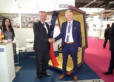 The President of EODH Mr. Andreas Mitsis with the CEO of KMW Mr. Ralf Ketzel-EUROSATORY 2018